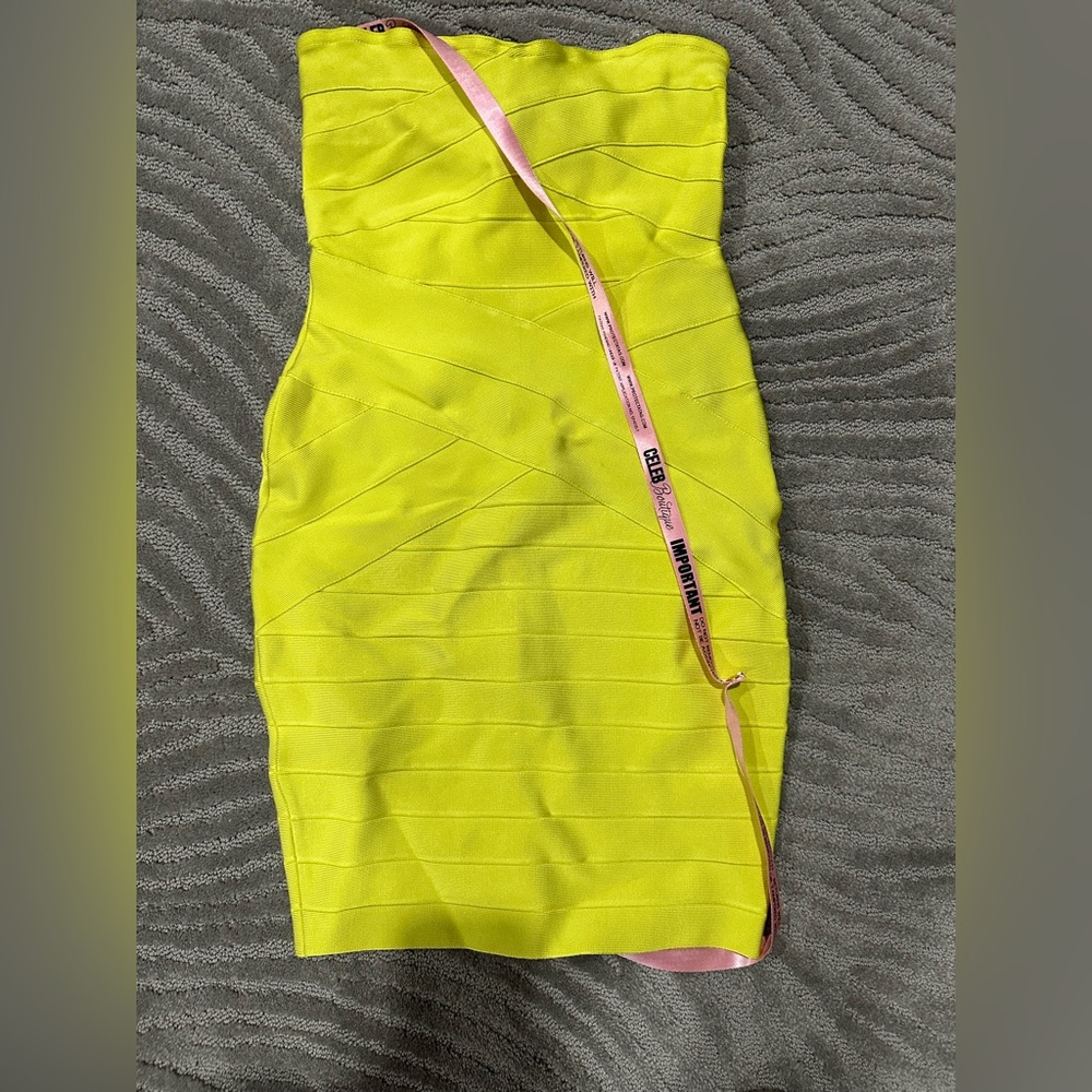 NWT Celeb Boutique Body-con mini dress